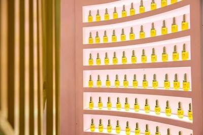 林清軒快閃店登陸上海來福士廣場，實(shí)力演繹中國高端護(hù)膚品牌的百變“魔力”